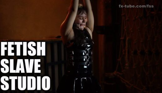 【HD】エナメル映えする豊満JDを拉致ってお仕置き